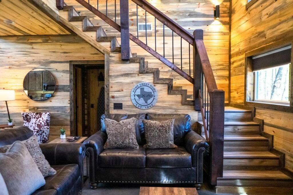 The Big Tex Luxury Cabin Is Epic Брокен-Боу Экстерьер фото
